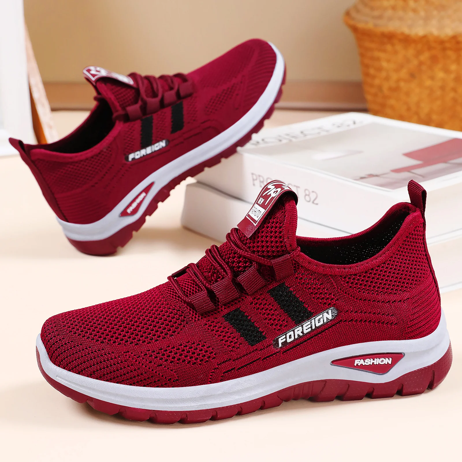 Damen Sportliche Lauf- und Freizeitsneakers mit dämpfender Sohle und atmungsaktivem Mesh-Obermaterial Heidi Mode - Image 3