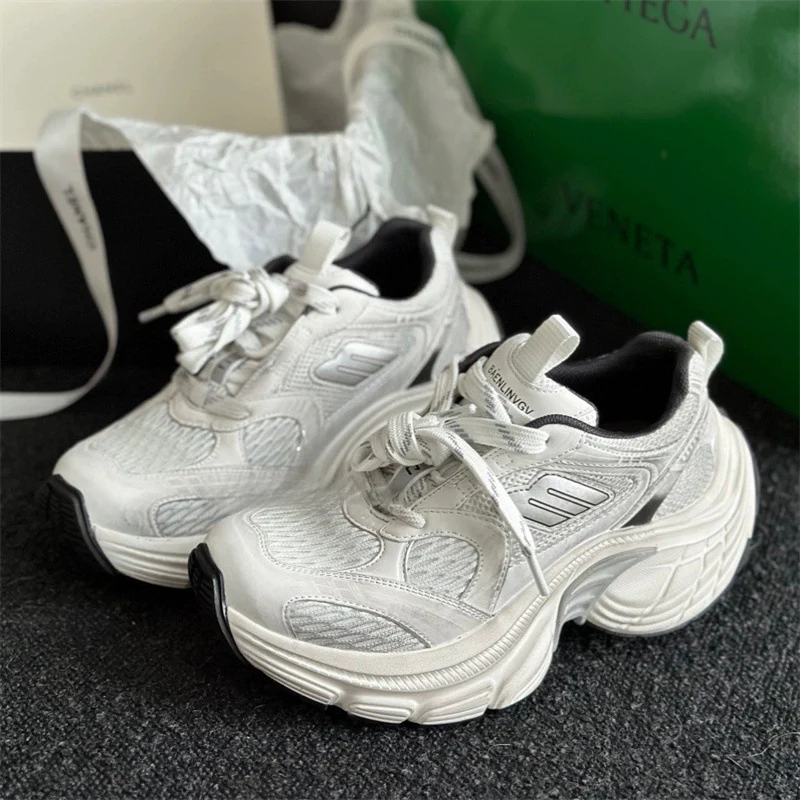 Damen Sportliche Läufersneaker mit ergonomischem Sohlenprofil und atmungsaktivem Mesh-Obermaterial Heidi Mode - Image 2