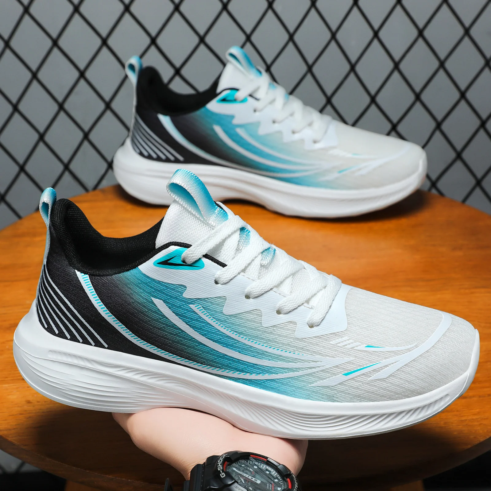 Damen Sportliche Laufschuhe mit atmungsaktivem Mesh-Obermaterial und dämpfender Sohle Heidi Mode