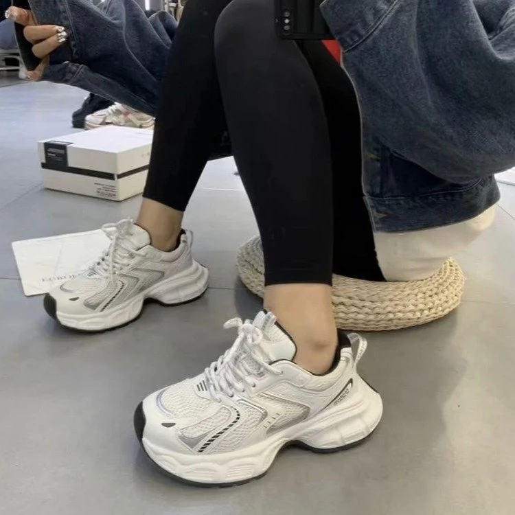 Damen Sportliche Laufschuhe mit atmungsaktivem Obermaterial und dämpfender Sohle Heidi Mode - Image 4