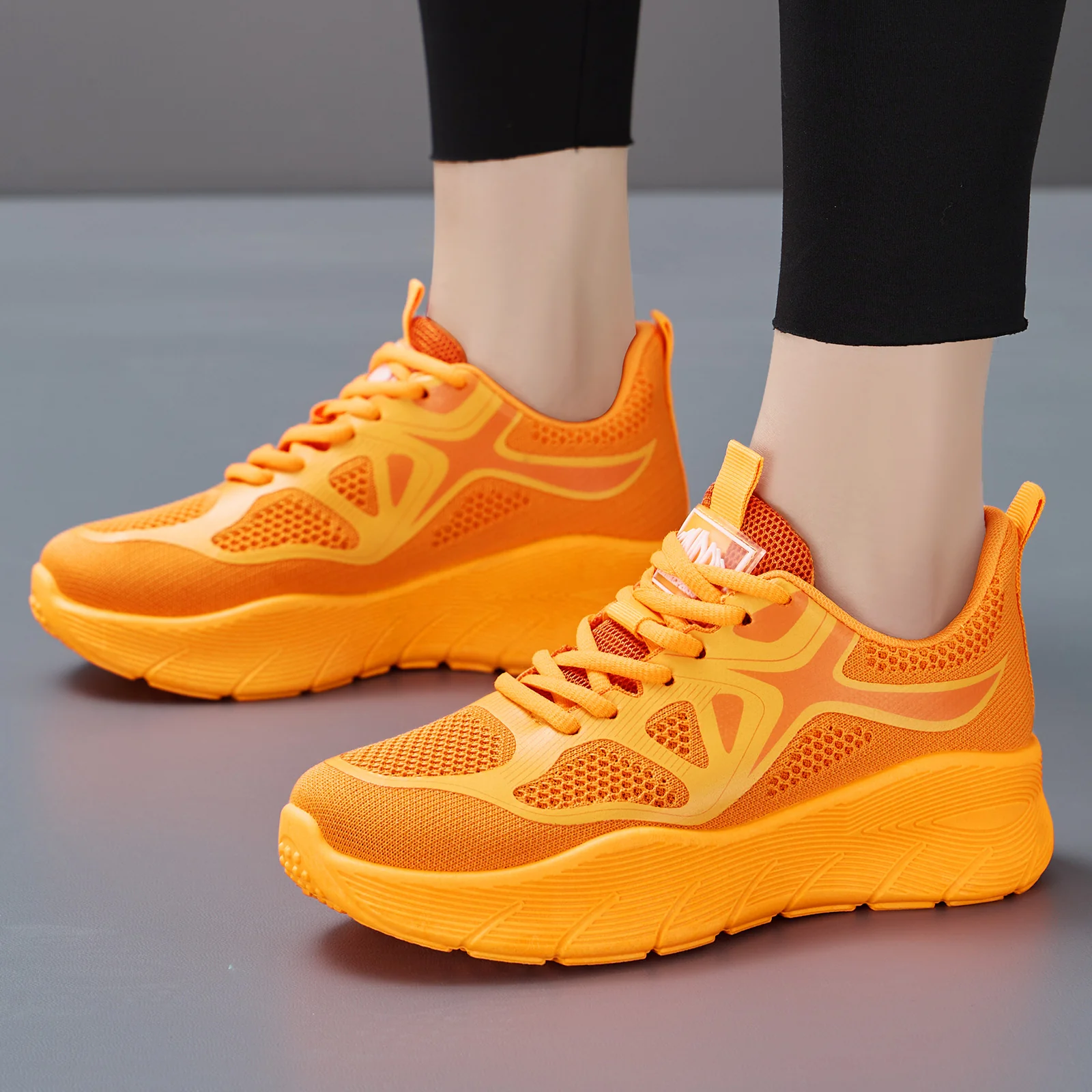 Damen Sportliche Laufschuhe mit atmungsaktivem Obermaterial und dämpfender Sohle Heidi Mode - Image 3