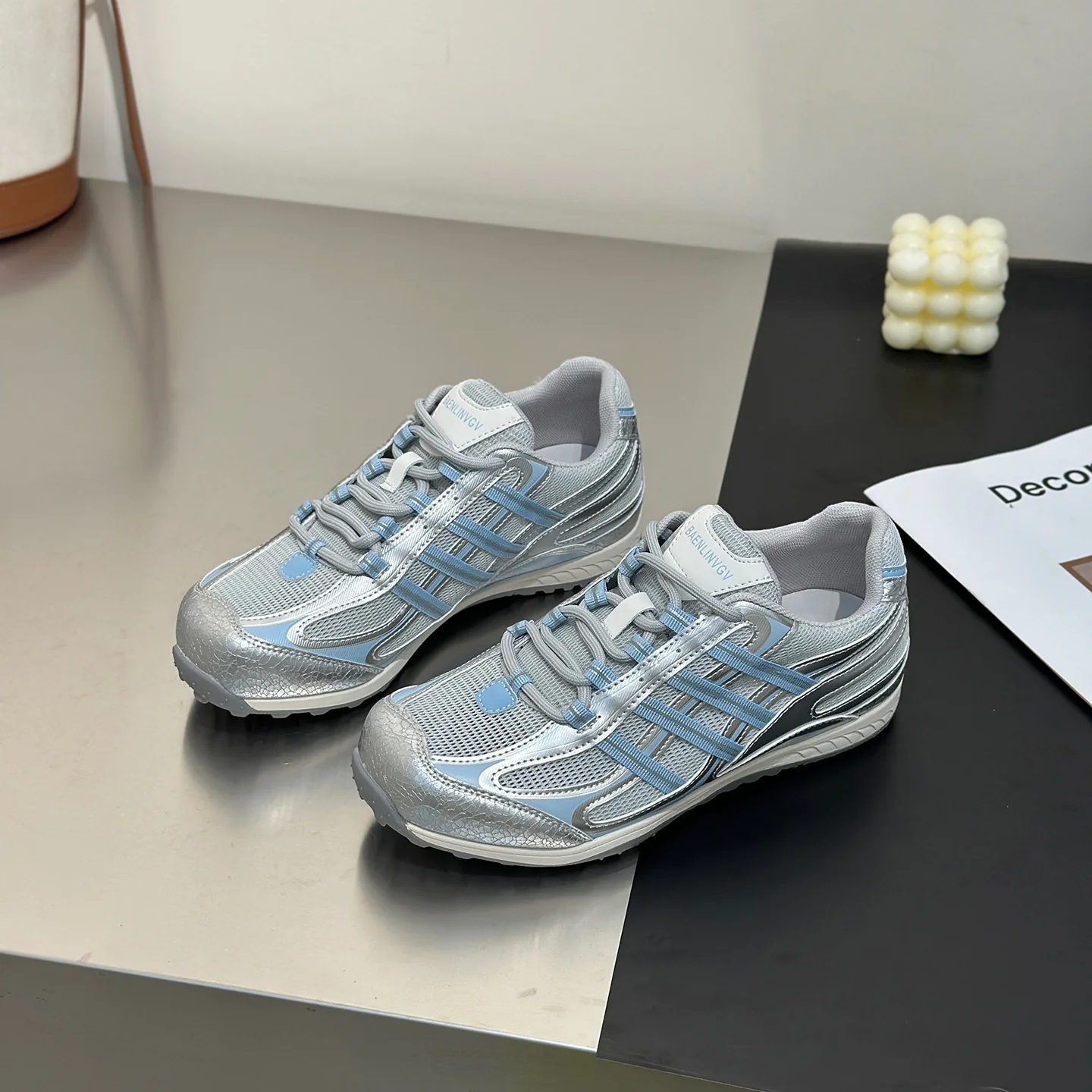 Damen Sportliche Laufschuhe mit atmungsaktivem Obermaterial und rutschfester Sohle Heidi Mode - Image 2