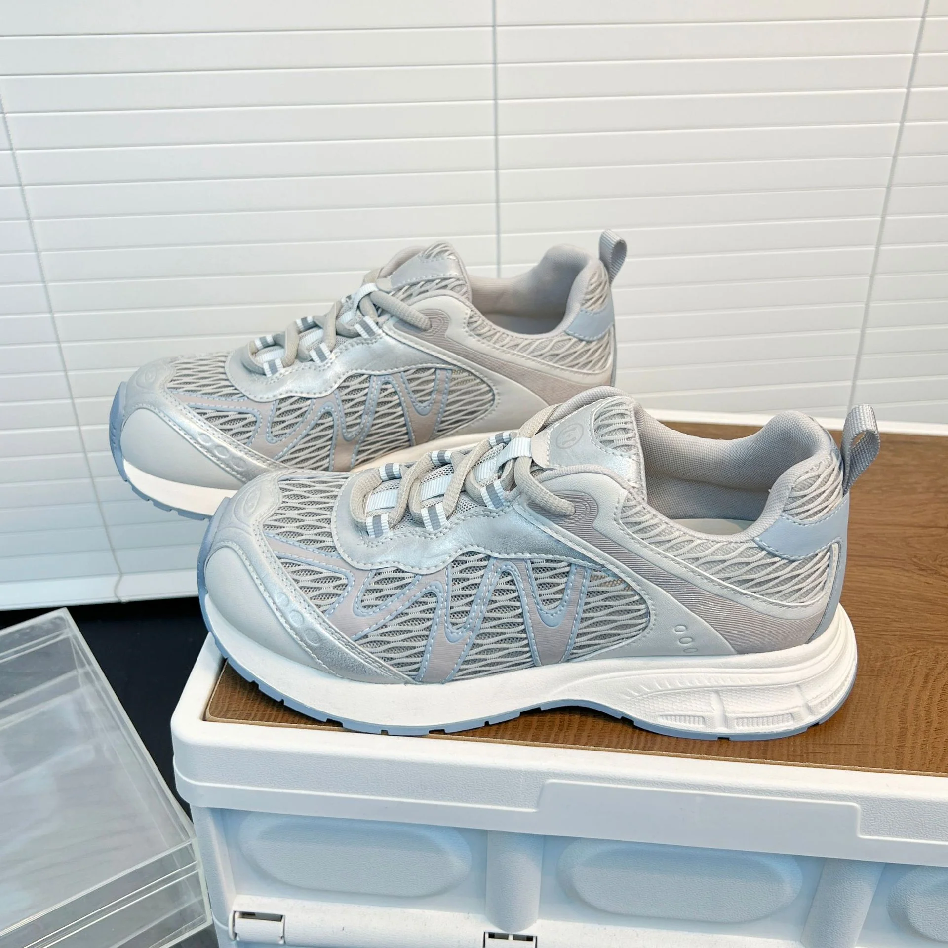 Damen Sportliche Laufschuhe mit atmungsaktiver Mesh-Oberfläche und ergonomischem Fußbett Heidi Mode