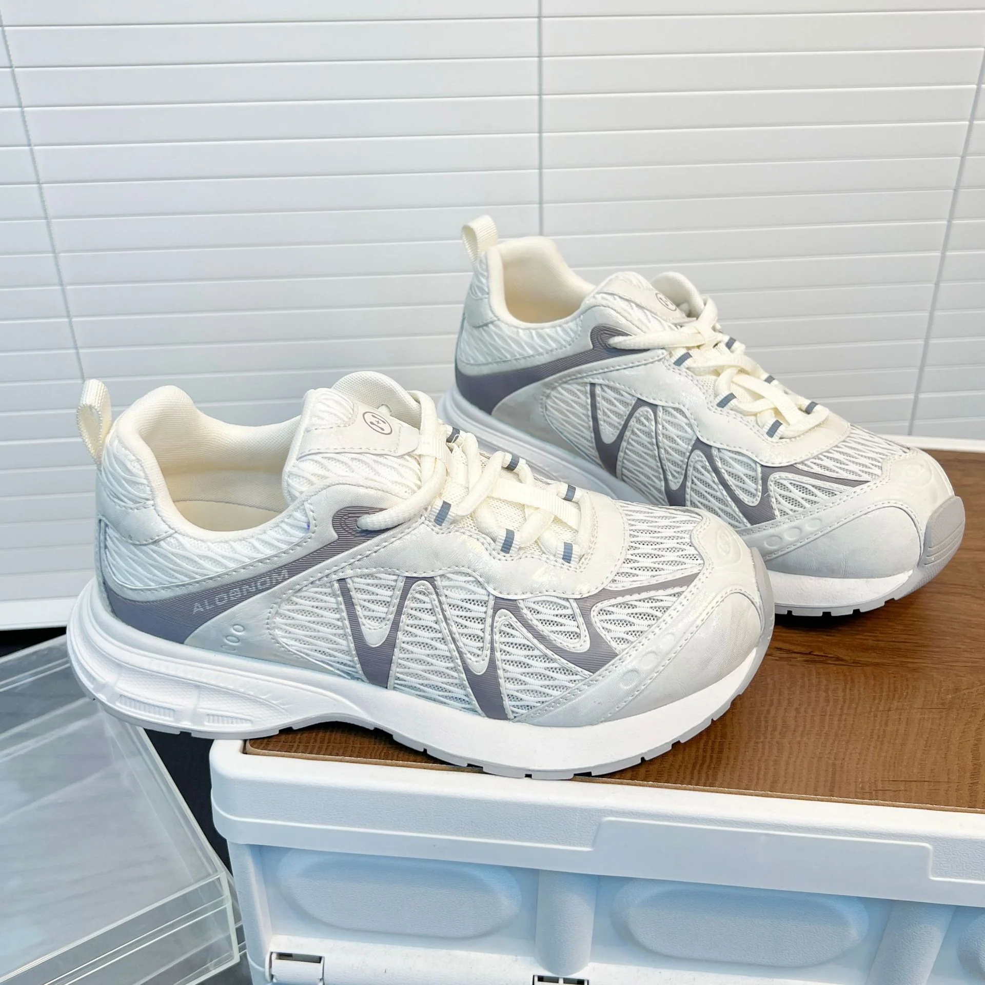 Damen Sportliche Laufschuhe mit atmungsaktiver Mesh-Oberfläche und ergonomischem Fußbett Heidi Mode - Image 5