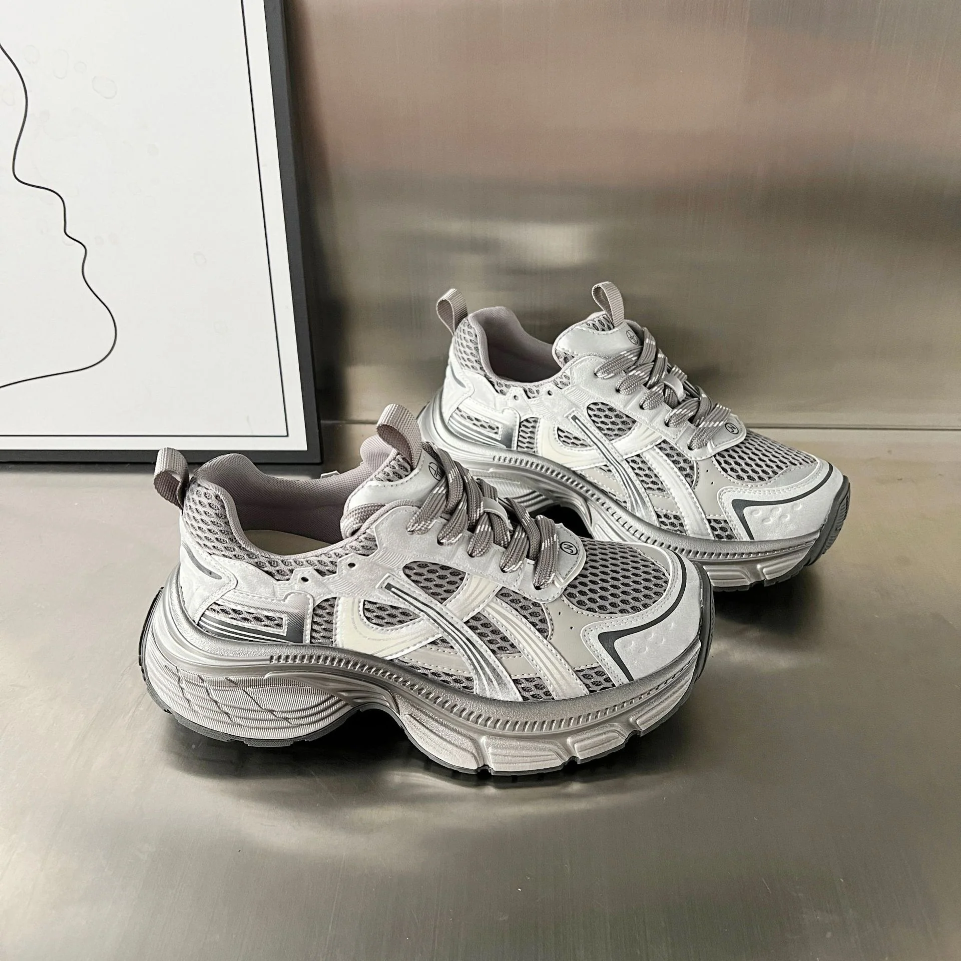 Damen Sportliche Laufschuhe mit atmungsaktiver Mesh-Oberfläche und innovativer Dämpfungstechnologie Heidi Mode - Image 5