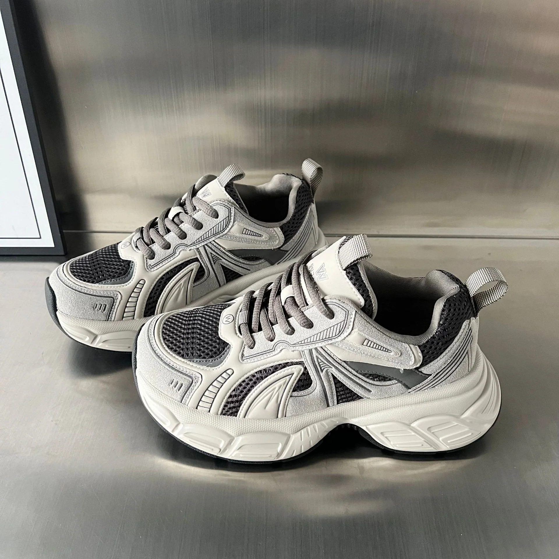 Damen Sportliche Laufschuhe mit atmungsaktiver Mesh-Oberfläche und stabiler Sohle Heidi Mode - Image 2