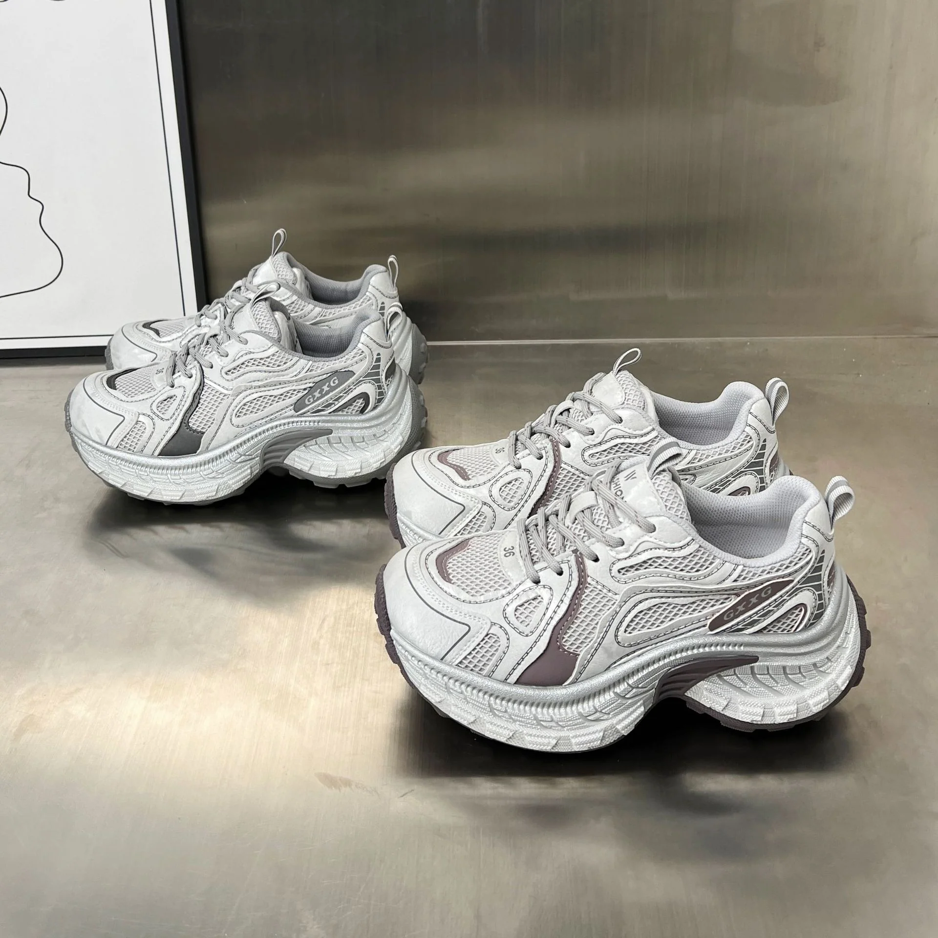 Damen Sportliche Laufschuhe mit innovativem Dämpfungssystem und atmungsaktiven Mesh-Einsätzen Heidi Mode - Image 3