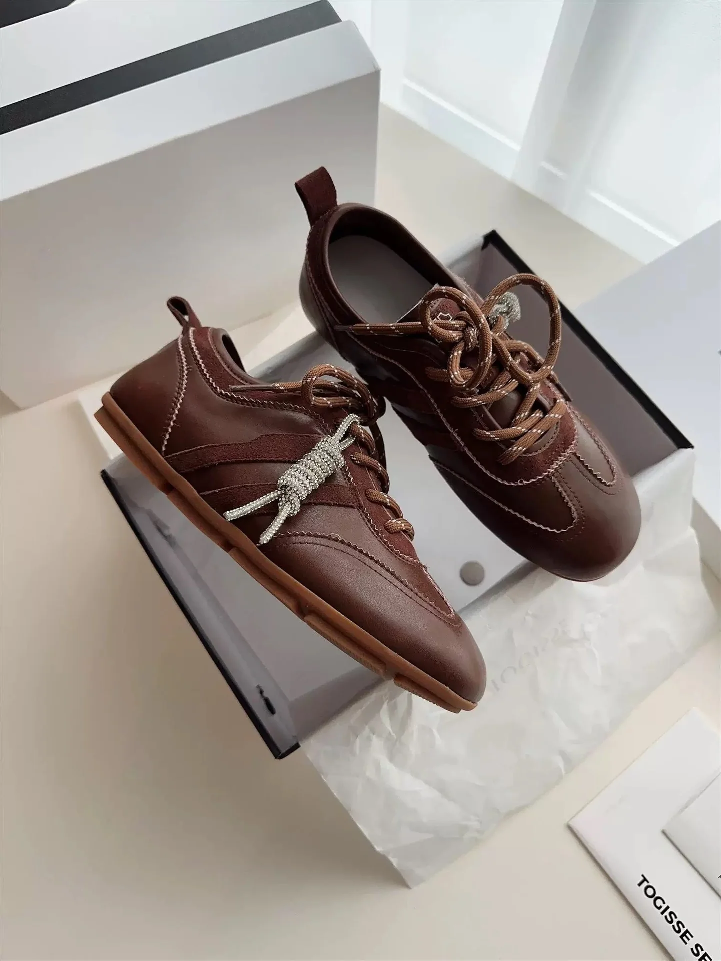 Damen Sportliche Lederfreizeitschuhe mit flexiblem Schnürsystem Heidi Mode - Image 5