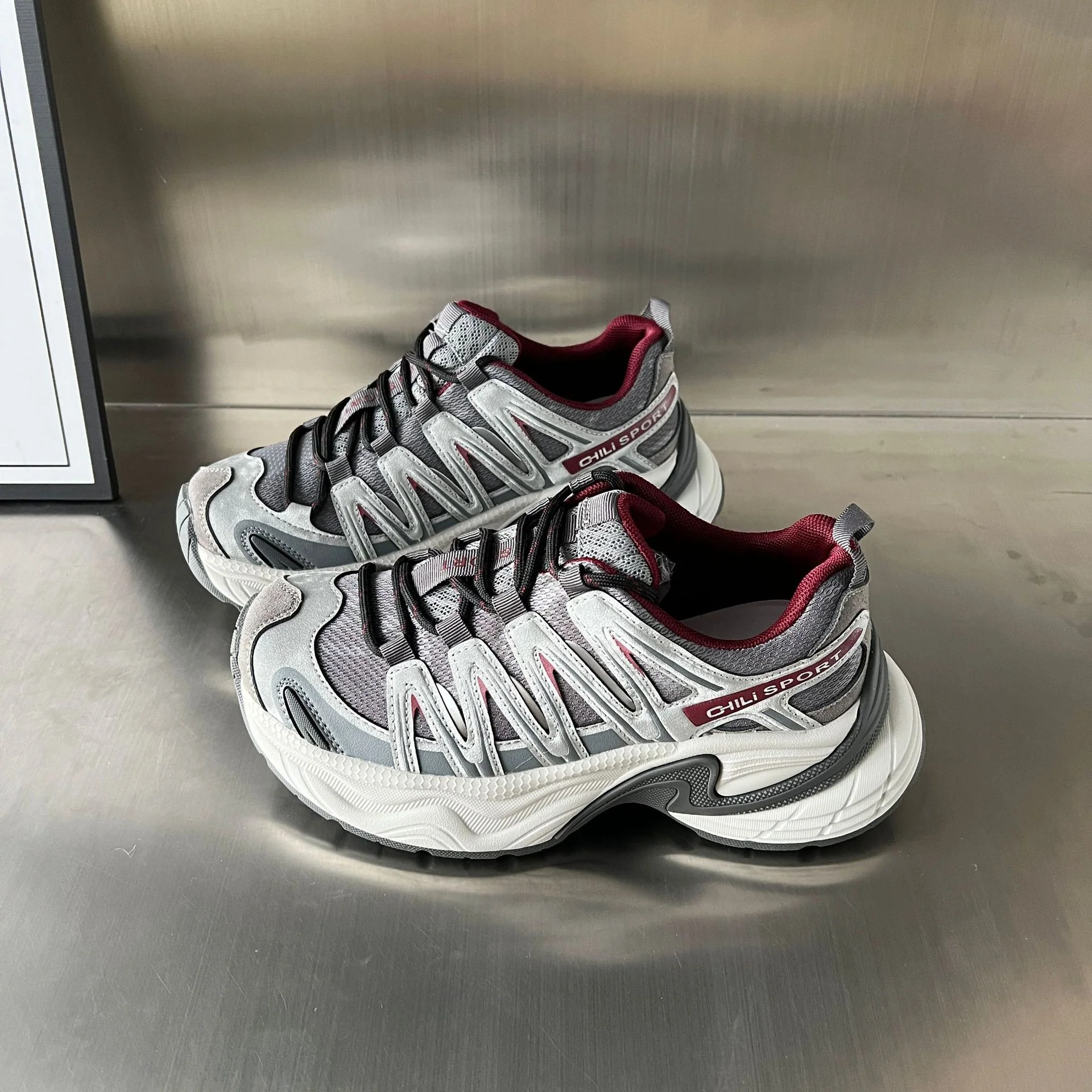 Damen Sportliche Lifestyle-Sneaker mit atmungsaktiven Mesh-Einsätzen und dämpfendem Fußbett Heidi Mode - Image 6
