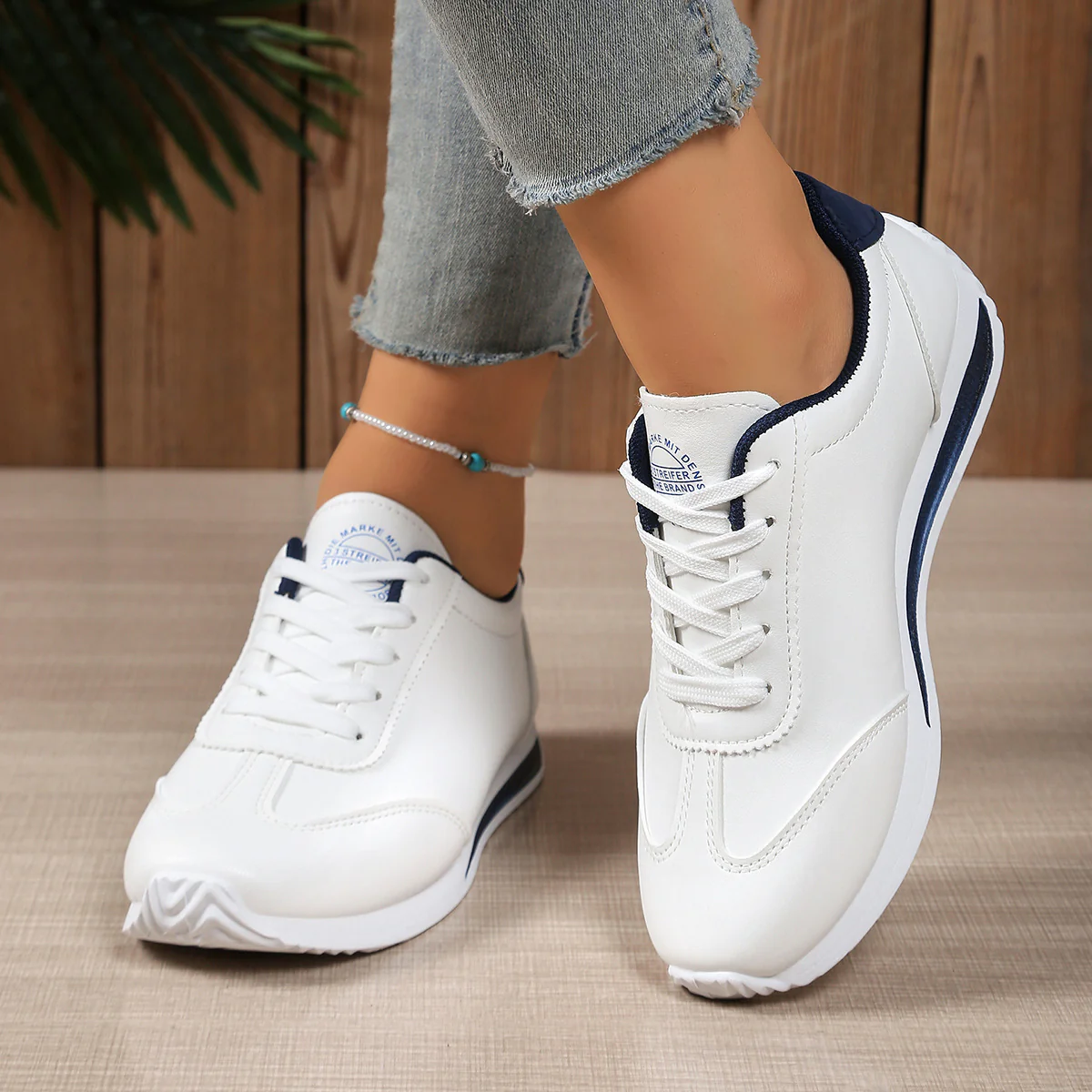 Damen Sportliche Lifestyle Sneakers mit hochwertigem Obermaterial und komfortablem Fußbett Heidi Mode - Image 3