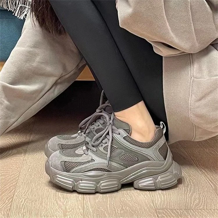 Damen Sportliche Luftige Sneaker mit dämpfender Sohle und atmungsaktivem Mesh-Obermaterial Heidi Mode - Image 3