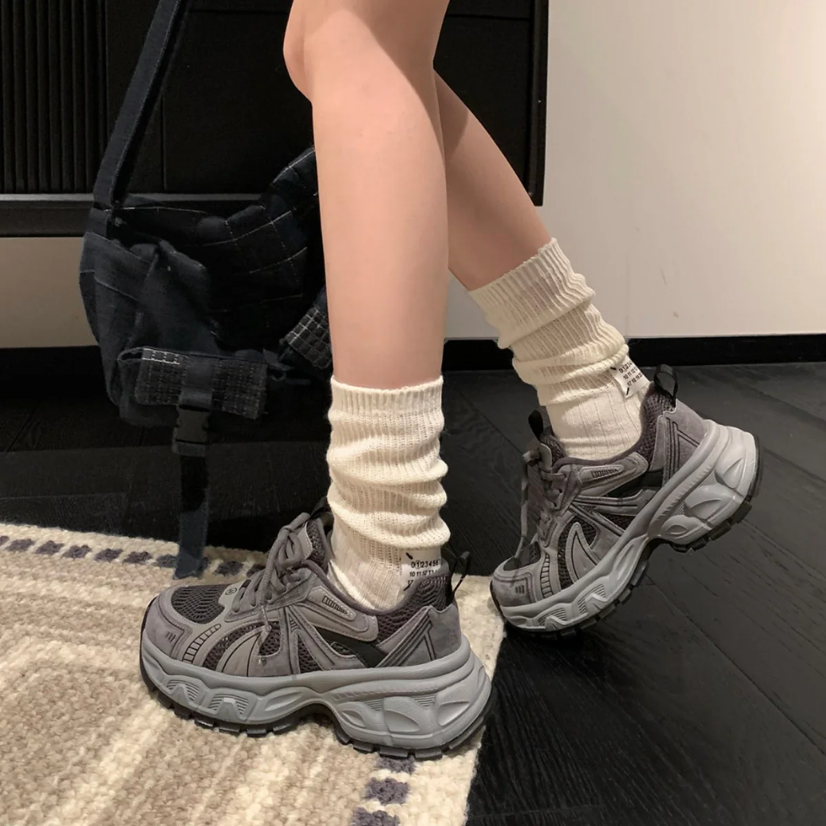 Damen Sportliche Mesh-Laufschuhe mit dämpfender Sohle und atmungsaktivem Design Heidi Mode - Image 4