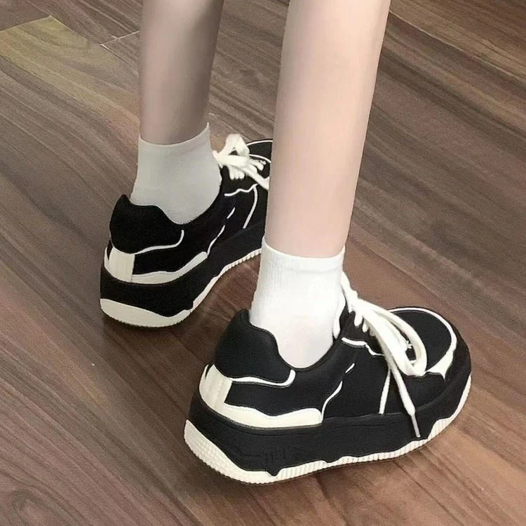 Damen Sportliche Modische Sneakers mit einzigartigem Design Heidi Mode - Image 2