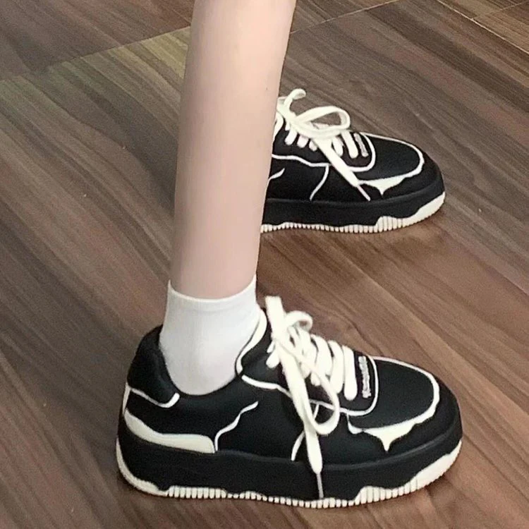 Damen Sportliche Modische Sneakers mit einzigartigem Design Heidi Mode - Image 4