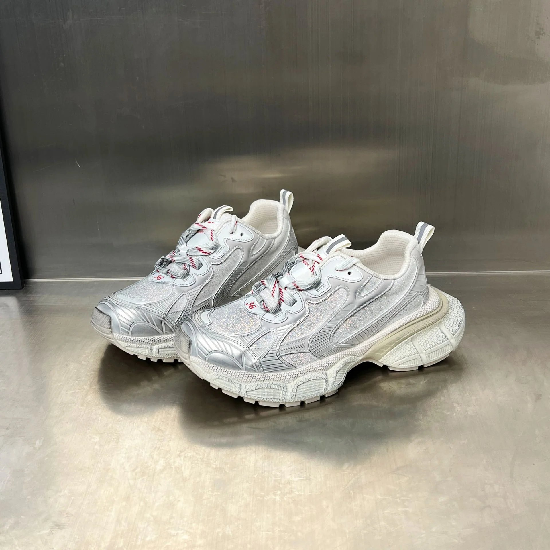 Damen Sportliche Multifunktions-Sneaker mit atmungsaktiver Mesh-Oberfläche und rutschfester Sohle Heidi Mode