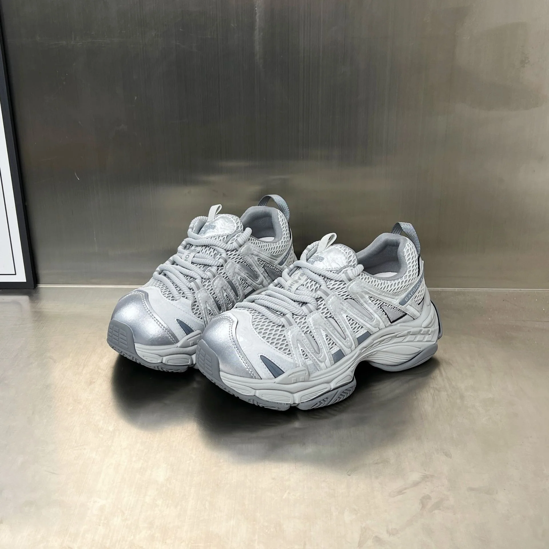 Damen Sportliche Outdoor-Sneaker mit atmungsaktiver Mesh-Oberfläche und stoßdämpfendem Sohlenkomfort Heidi Mode - Image 6