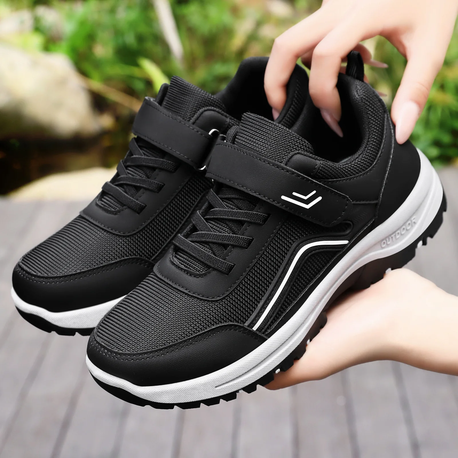 Damen Sportliche Outdoor-Sneaker mit verstellbarem Klettverschluss und griffiger Sohle Heidi Mode - Image 2