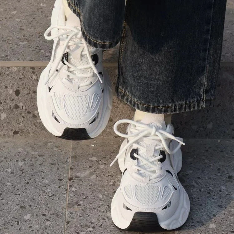 Damen Sportliche Performance-Sneaker mit atmungsaktiven Mesh-Einsätzen Heidi Mode - Image 2