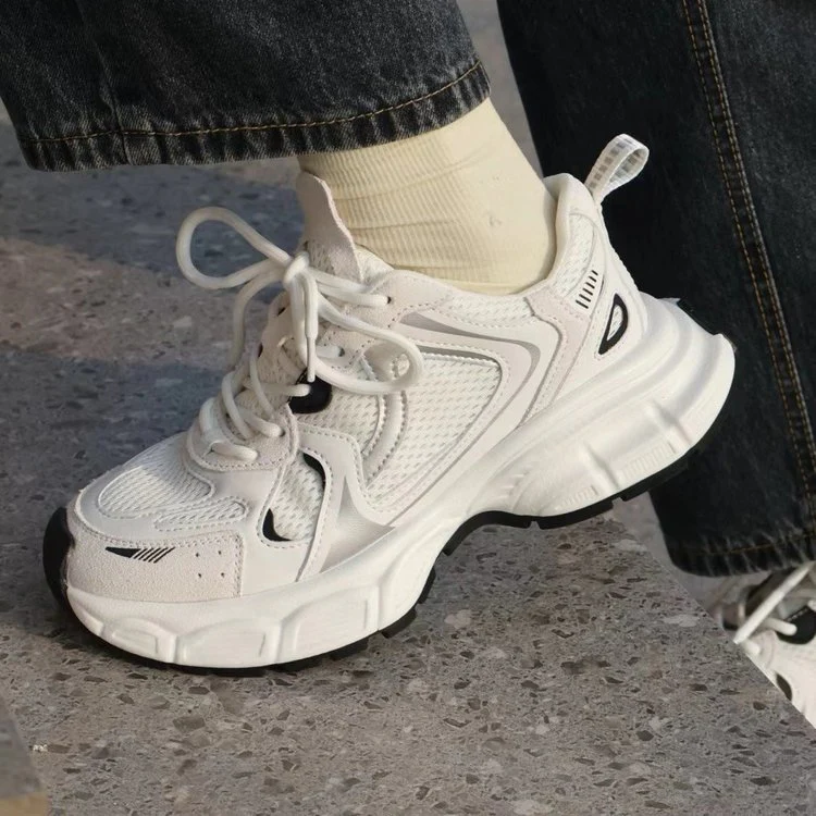 Damen Sportliche Performance-Sneaker mit atmungsaktiven Mesh-Einsätzen Heidi Mode - Image 5