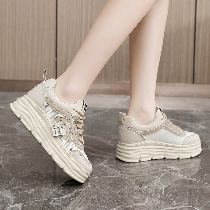 Damen Sportliche Plateau Sneakers mit atmungsaktivem Obermaterial und modischem Design Heidi Mode - Image 4