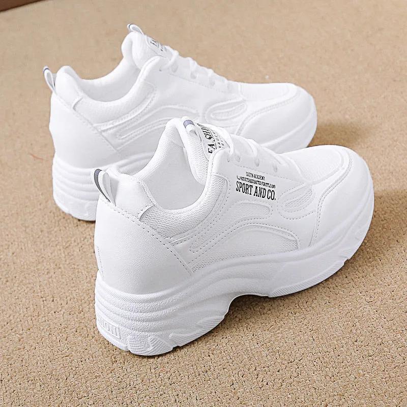 Damen Sportliche Plateau Sneakers mit dämpfender Sohle für optimalen Komfort Heidi Mode - Image 3