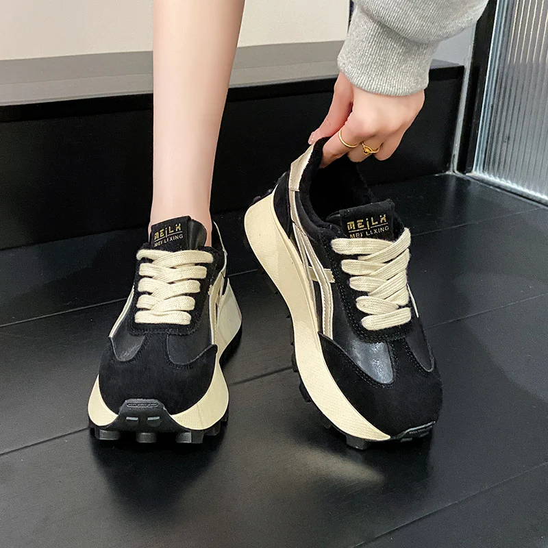 Damen Sportliche Plateau Sneakers mit rutschfester Sohle und atmungsaktivem Obermaterial Heidi Mode - Image 4
