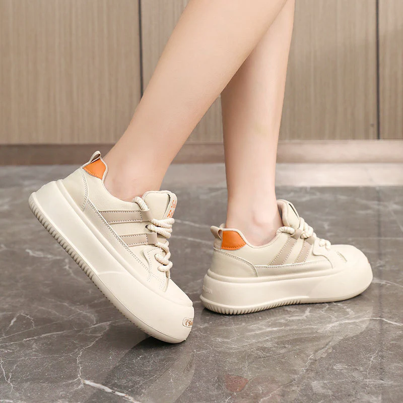 Damen Sportliche Plateausneaker mit modischen Akzenten und atmungsaktiver Sohle Heidi Mode - Image 3
