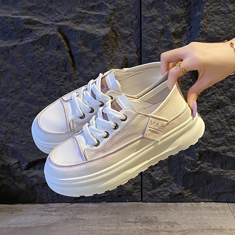 Damen Sportliche Retro Sneaker mit plattierter Sohle und atmungsaktivem Obermaterial Heidi Mode - Image 2