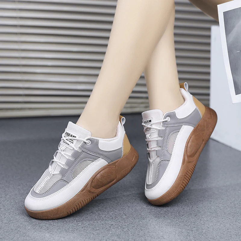 Damen Sportliche Retro Sneakers mit atmungsaktiven Einsatz und rutschfester Sohle Heidi Mode - Image 2