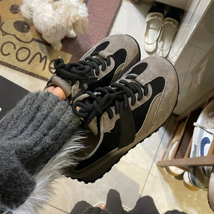 Damen Sportliche Retro Sneakers mit hochqualitativem Obermaterial und dämpfender Sohle Heidi Mode - Image 4