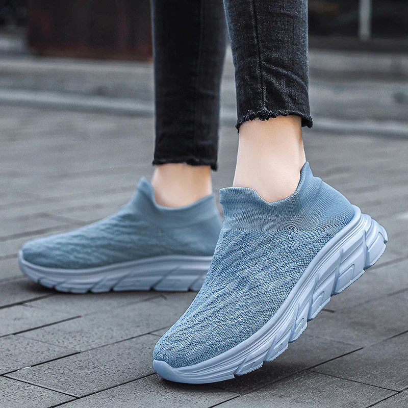 Damen Sportliche Slip-On Sneaker mit atmungsaktiver Strick-Oberfläche und dämpfender Laufsohle Heidi Mode - Image 3