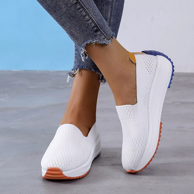Damen Sportliche Slip-On Sneakers mit atmungsaktiver Netzstruktur Heidi Mode - Image 2