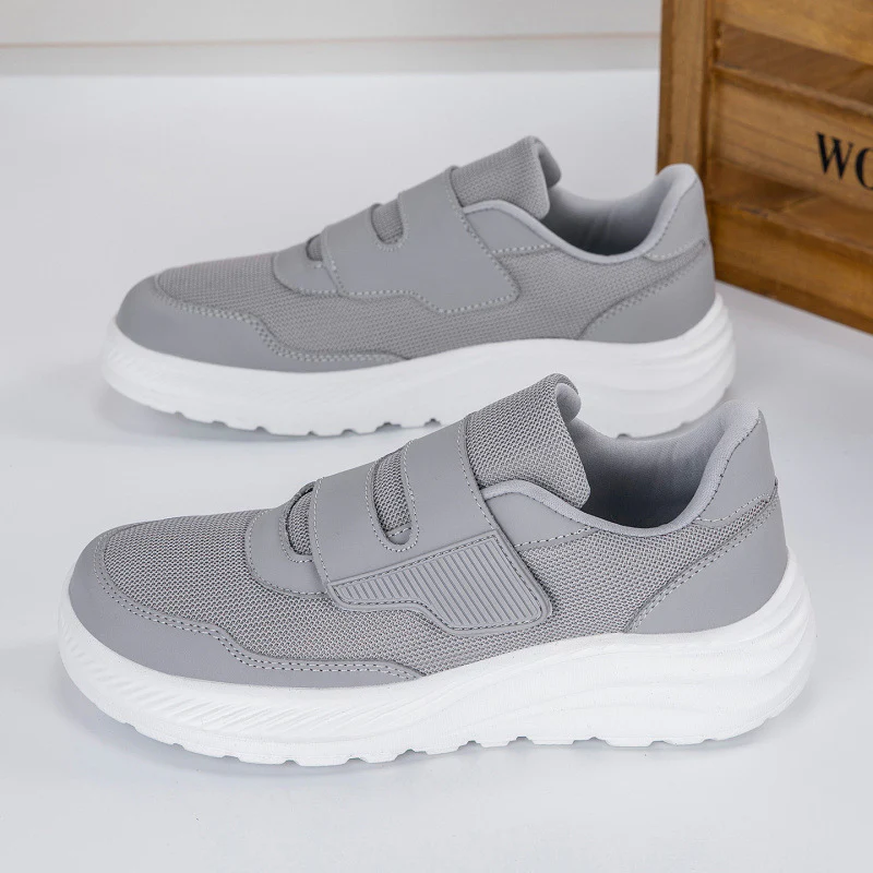 Damen Sportliche Slip-On Sneakers mit praktischem Klettverschluss und atmungsaktivem Obermaterial Heidi Mode - Image 4