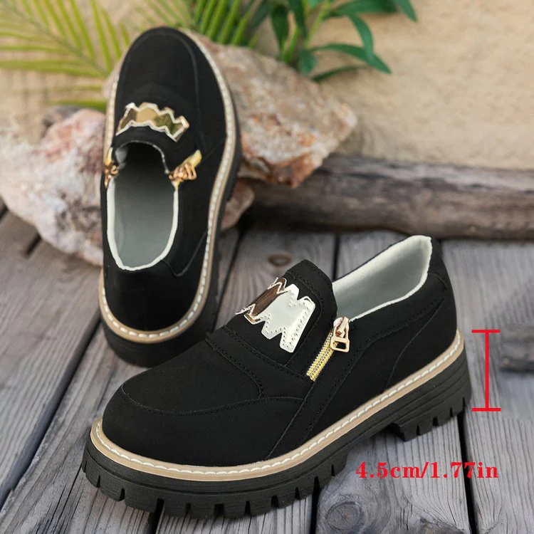 Damen Sportliche Slipper mit glänzendem Reißverschluss und rutschfester Sohle Heidi Mode - Image 4