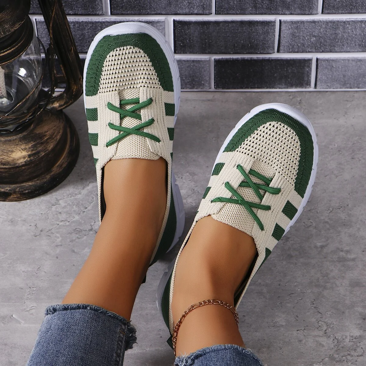 Damen Sportliche Sneaker mit atmungsaktivem Mesh-Obermaterial und flexiblem Sohlen-Design Heidi Mode - Image 3