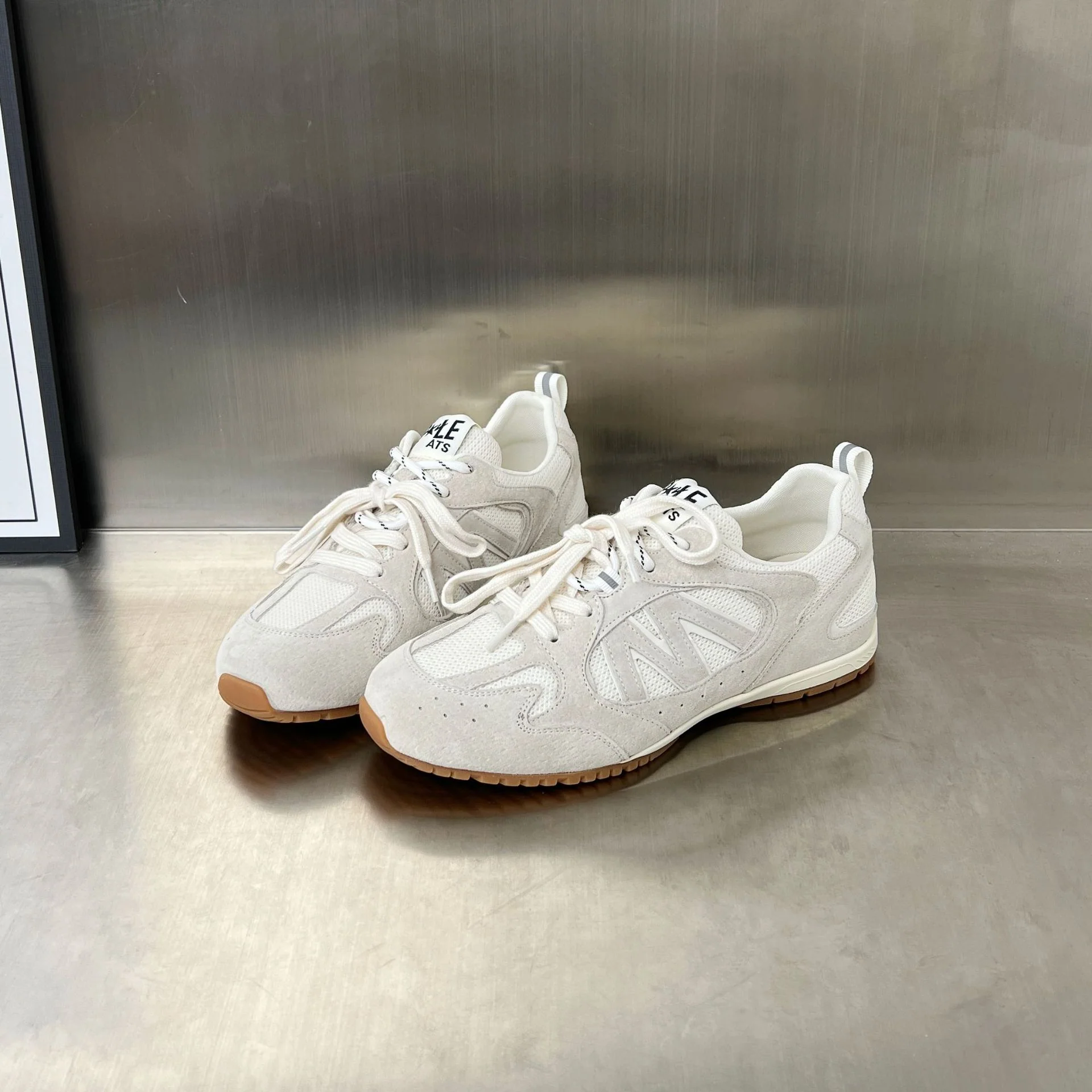 Damen Sportliche Sneaker mit atmungsaktivem Obermaterial und gepolstertem Fußbett Heidi Mode