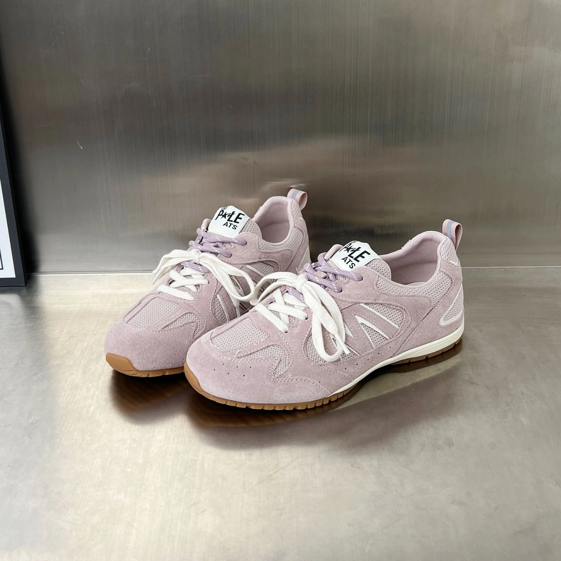 Damen Sportliche Sneaker mit atmungsaktivem Obermaterial und gepolstertem Fußbett Heidi Mode - Image 4