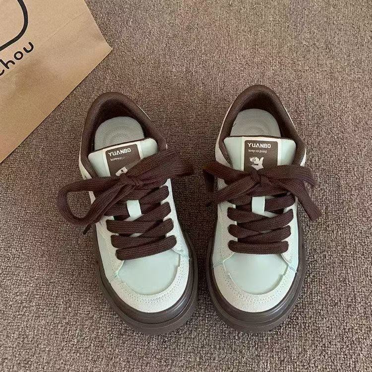 Damen Sportliche Sneaker mit atmungsaktivem Obermaterial und robustem Sohlenprofil Heidi Mode - Image 3