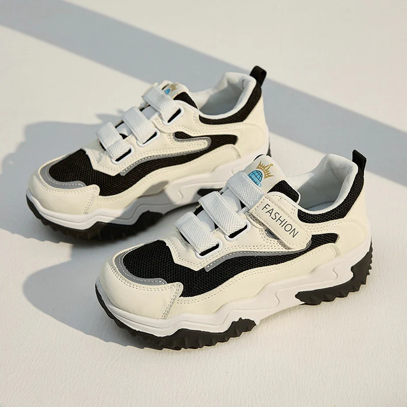 Damen Sportliche Sneaker mit atmungsaktiven Obermaterial und komfortablem Klettverschluss Heidi Mode - Image 6