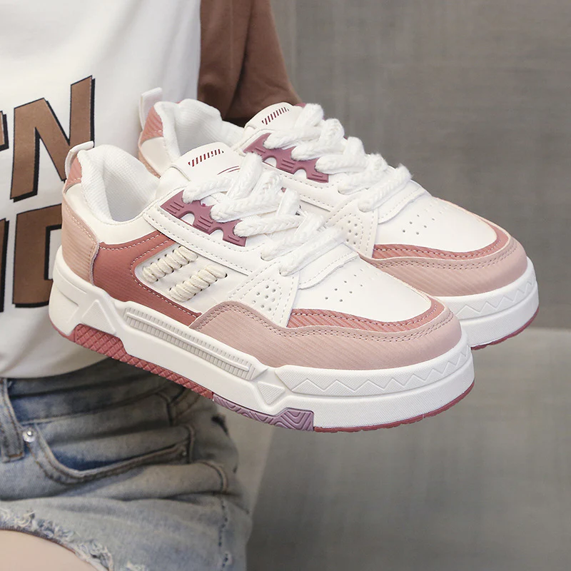 Damen Sportliche Sneaker mit atmungsaktiver Mesh-Konstruktion und trendiger Außensohle Heidi Mode - Image 2