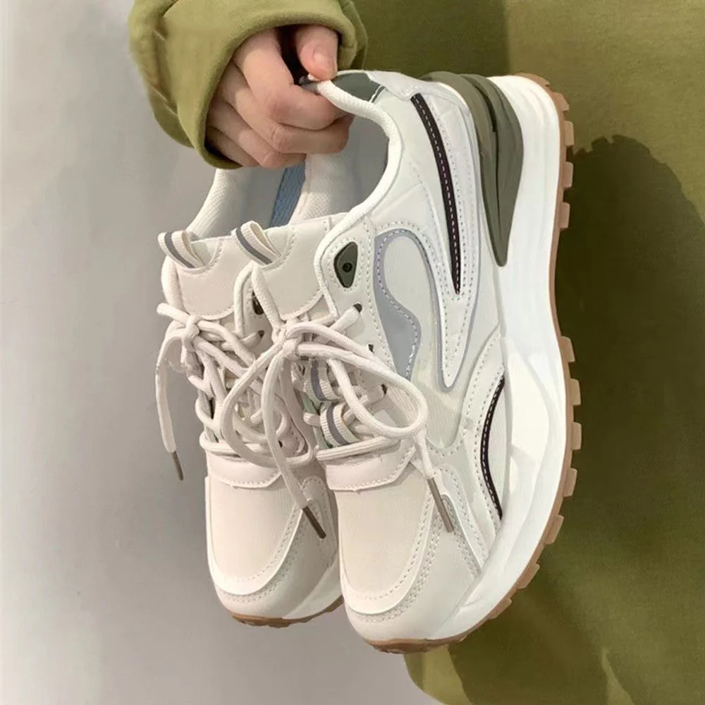 Damen sportliche Sneaker mit atmungsaktiver Mesh-Oberfläche und dämpfender Sohle Heidi Mode - Image 3