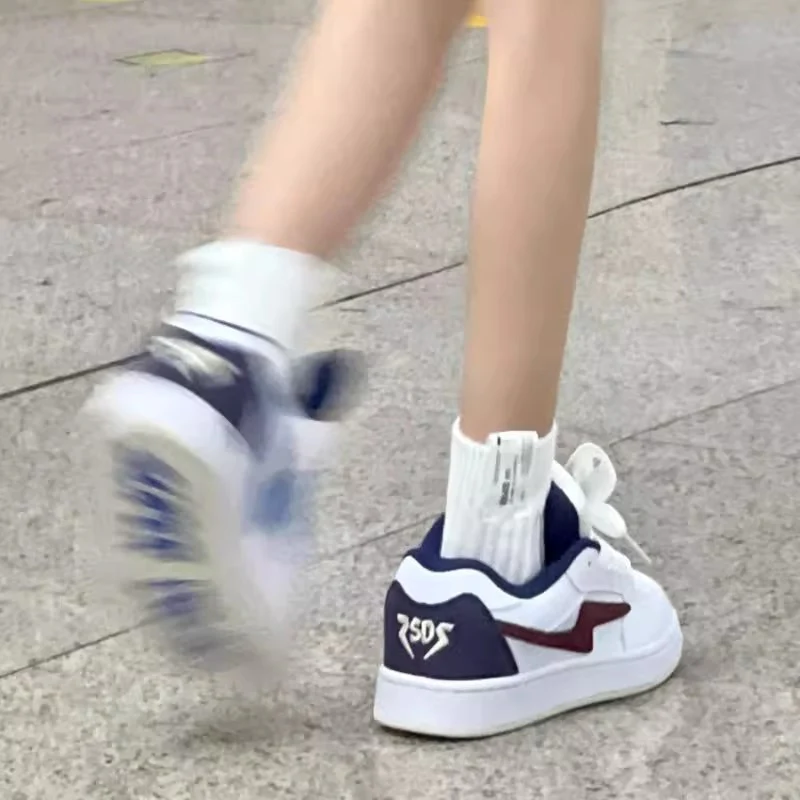 Damen Sportliche Sneaker mit atmungsaktiver Mesh-Oberfläche und modernem Design Heidi Mode - Image 3