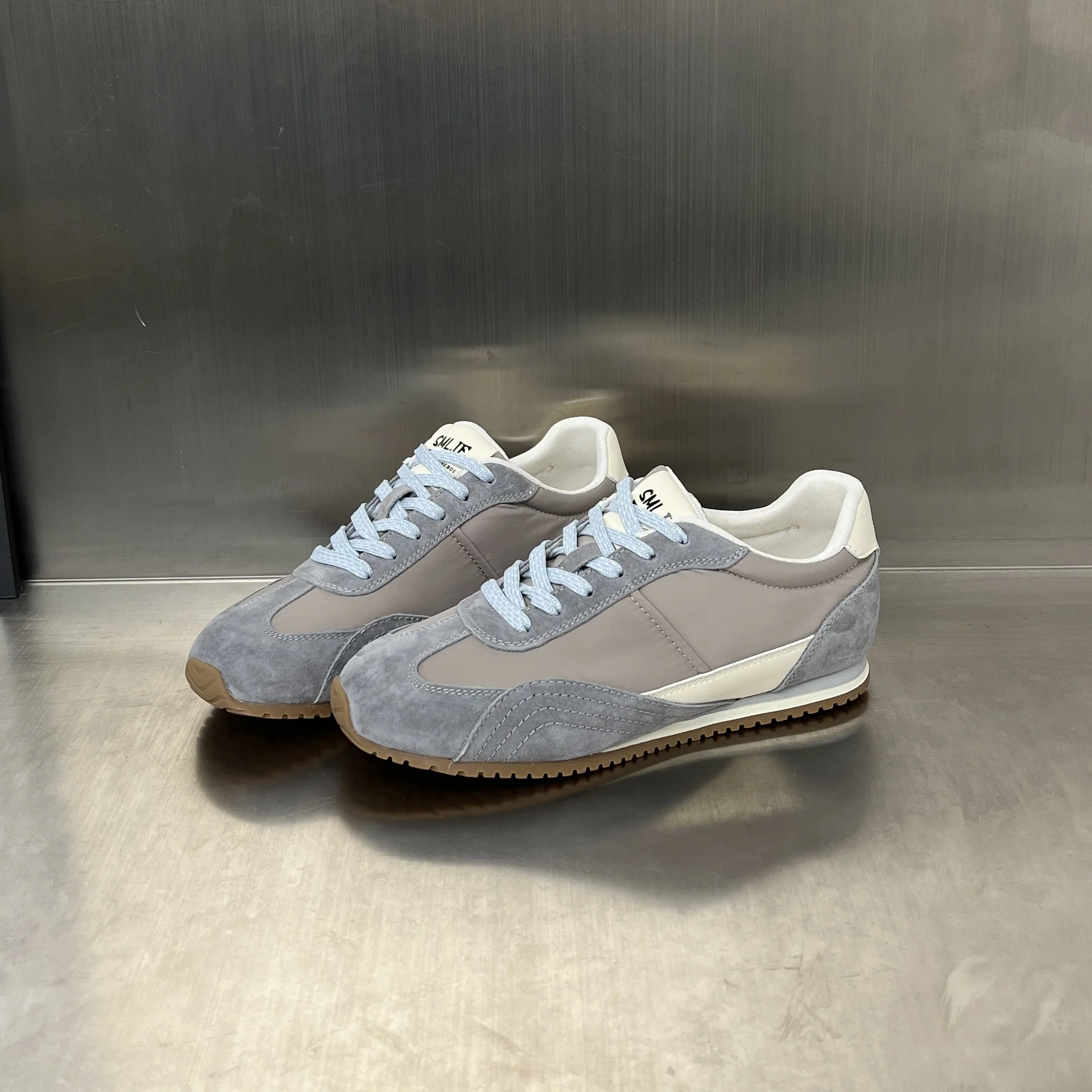 Damen Sportliche Sneaker mit atmungsaktiver Mesh-Oberfläche und rutschfester Sohle Heidi Mode - Image 2