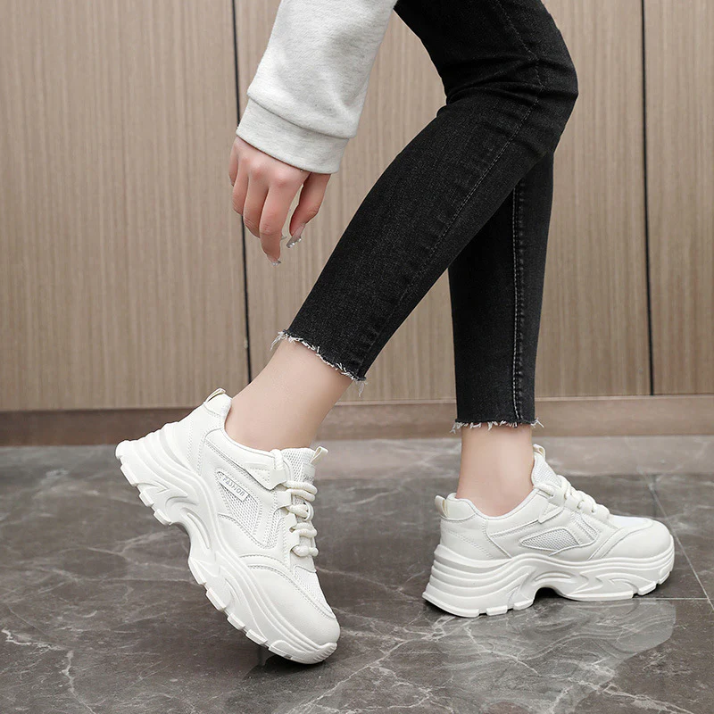Damen Sportliche Sneaker mit ergonomischer Dämpfung und atmungsaktiver Mesh-Oberfläche Heidi Mode - Image 3