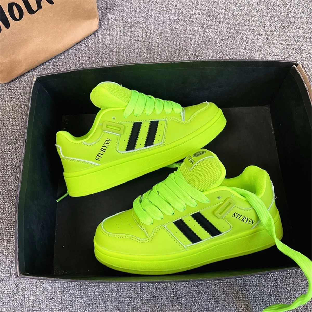 Damen Sportliche Sneaker mit gepolsterter Laufsohle und atmungsaktivem Obermaterial Heidi Mode - Image 4
