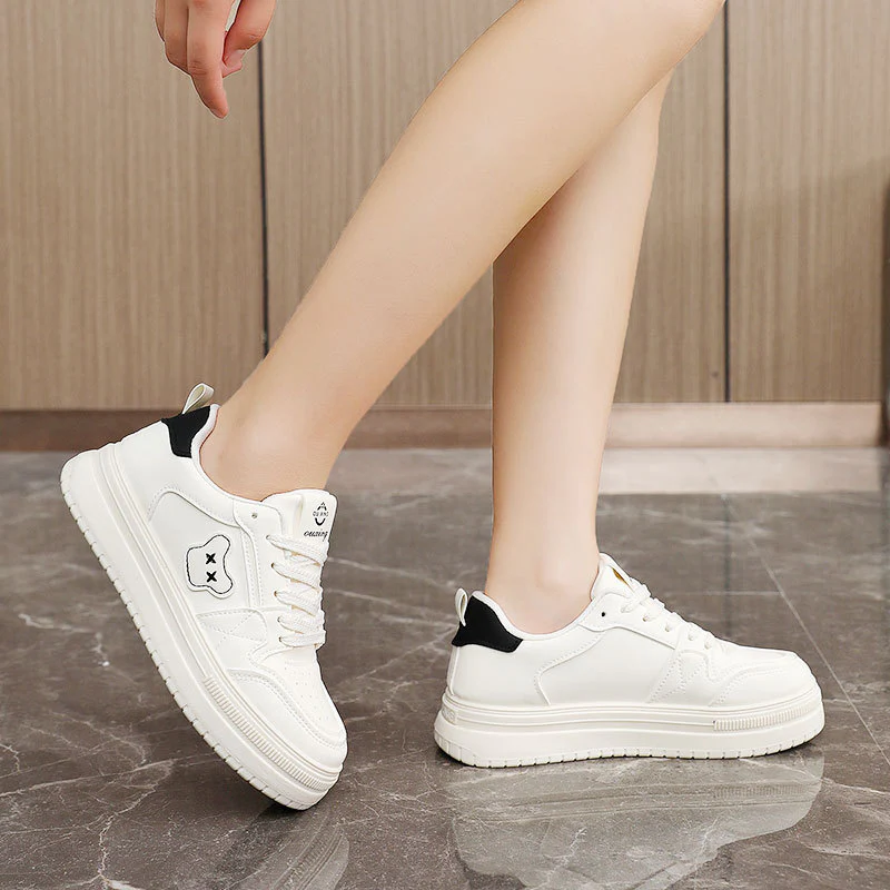 Damen Sportliche Sneaker mit gepolsterter Laufsohle und atmungsaktiver Obermaterialkombination Heidi Mode - Image 4