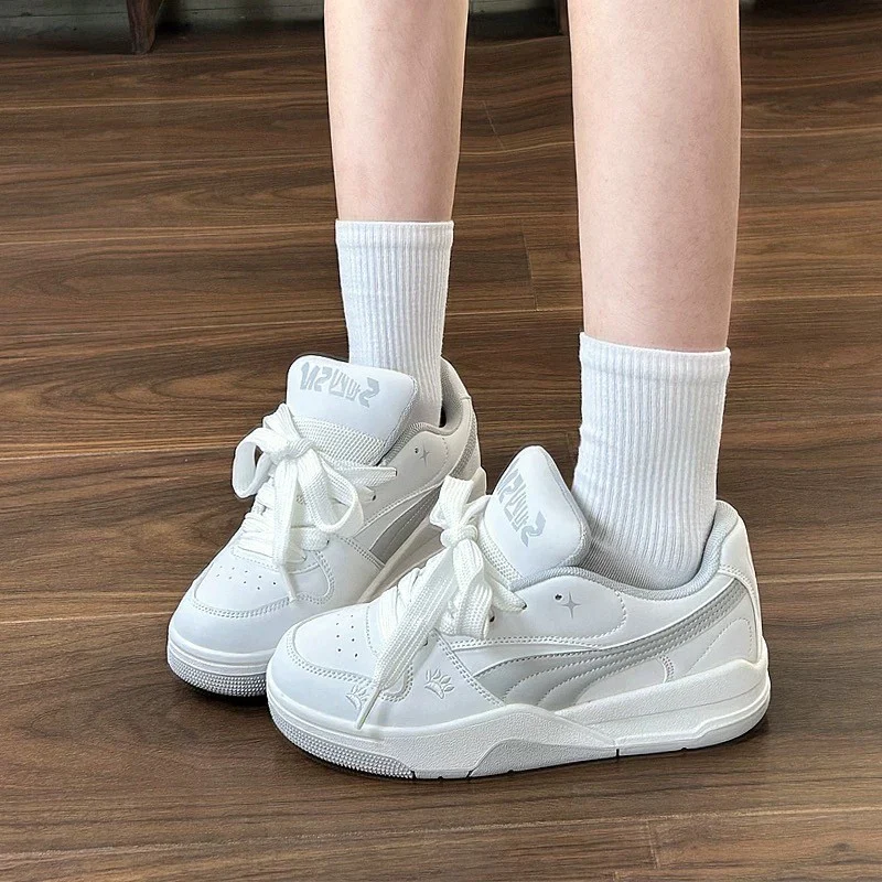 Damen Sportliche Sneaker mit hochwertigem Obermaterial und gepolsterter Innensohle Heidi Mode - Image 3