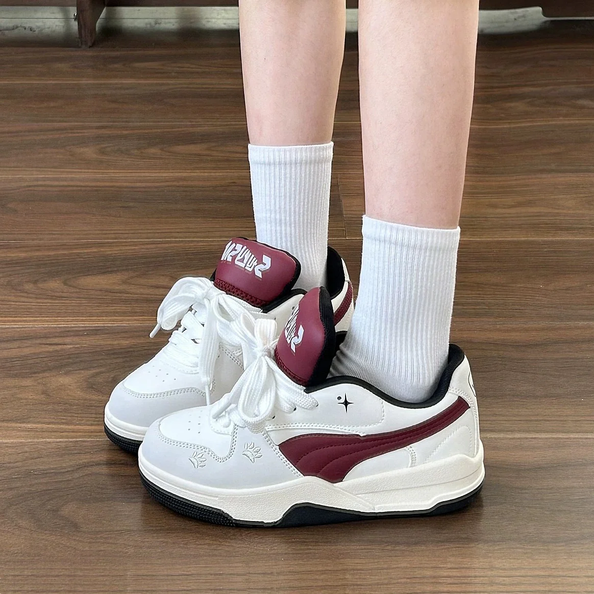 Damen Sportliche Sneaker mit hochwertigem Obermaterial und gepolsterter Innensohle Heidi Mode - Image 6