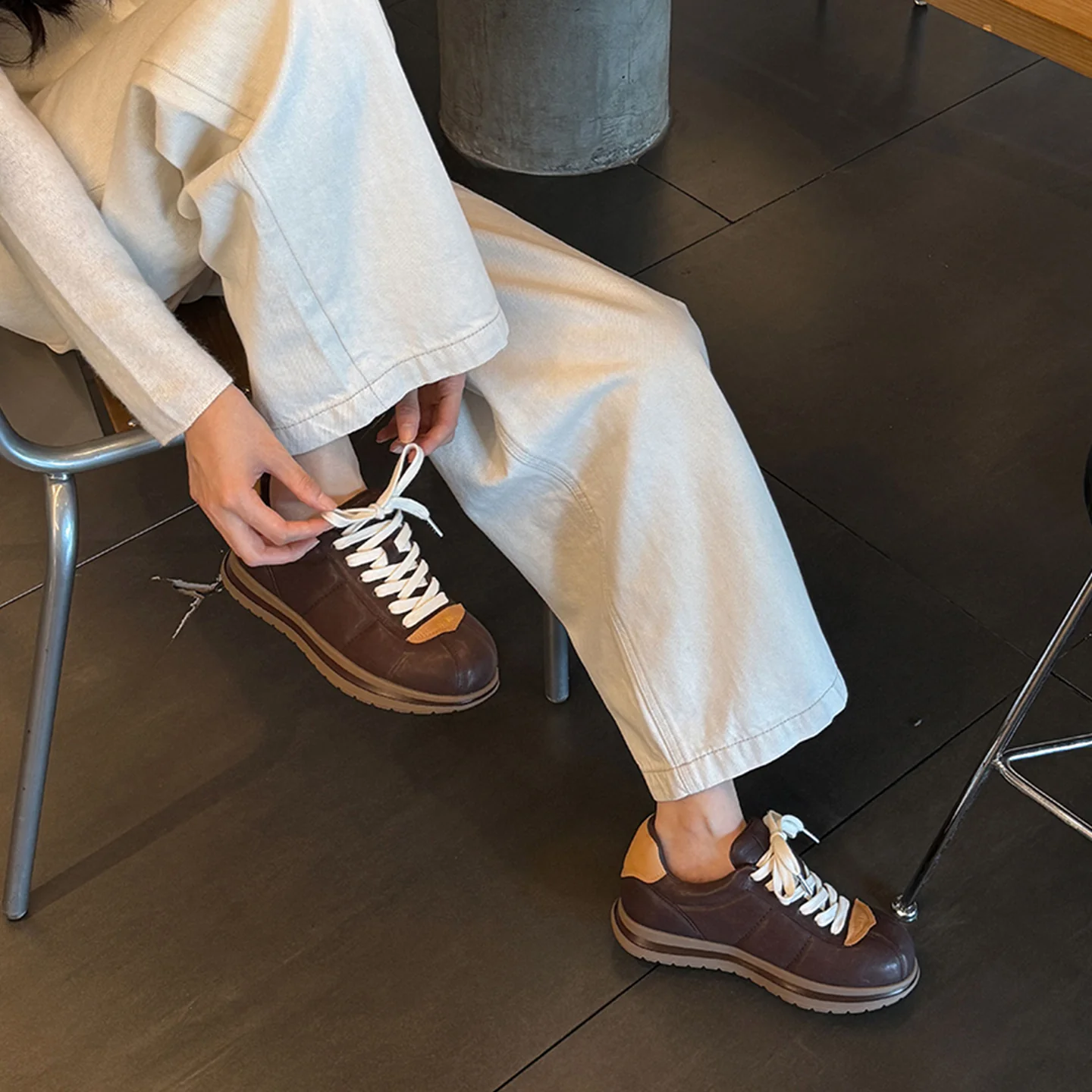 Damen Sportliche Sneaker mit hohem Komfort und stylischem Obermaterial Heidi Mode - Image 2