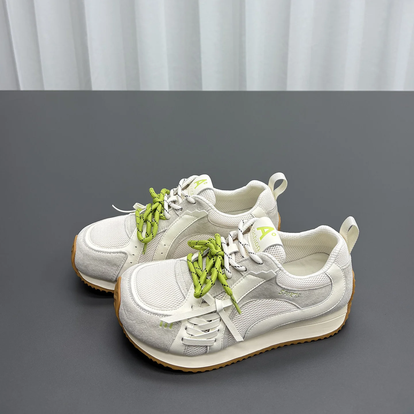 Damen Sportliche Sneaker mit innovativer Schnürtechnologie und atmungsaktiver Obermaterialkombination Heidi Mode - Image 6